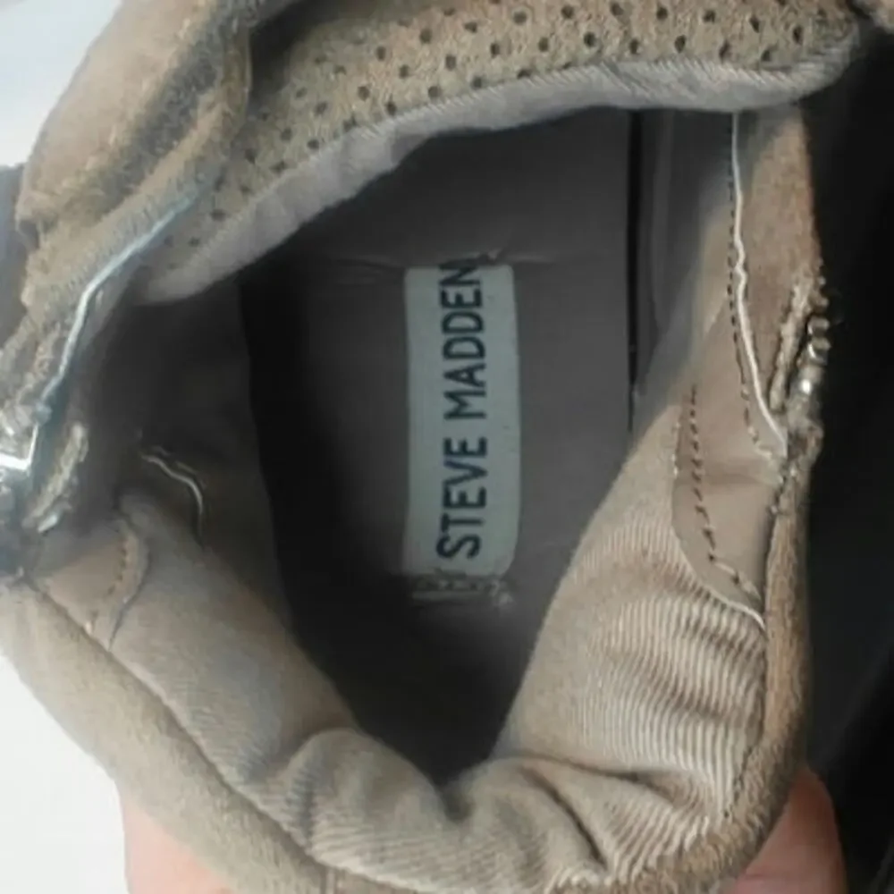 Steve Madden vintage sneaker